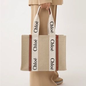 Chloe Medium Woody Tote Bag